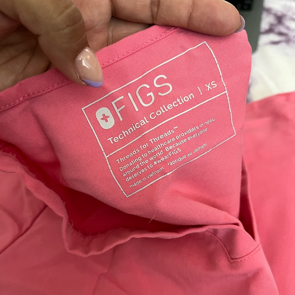 Figs scrub sets